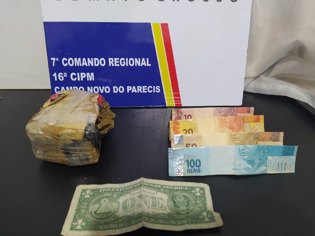 O avio caiu na noite de tera- feira(7) com nove fardos de cocana. - Foto: Assessoria