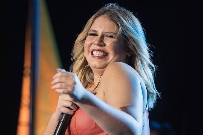 Marília Mendonça: a cantora de música sertaneja morreu em queda de avião - FOTO: REPRODUÇÃO/TV GLOBO E REDES SOCIAIS