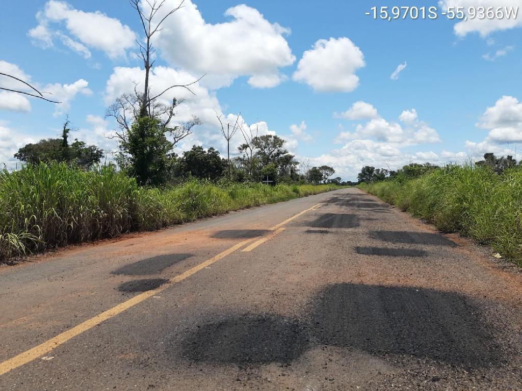 Sinfra recupera rodovia entre Santo Antnio e Baro - Foto: Divulgao/Sinfra-MT