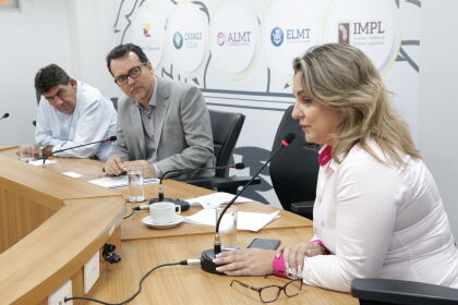A comissão recebeu ainda a Organização Não Governamental (ONG) Cirinho Sorrindo, que foi convidada pela comissão a integrar a Câmara Setorial da Oncologia - Foto: Ronaldo Mazza