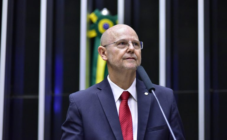 Bohn Gass incluiu propostas de investimentos dos parlamentares que não estavam no projeto do governo