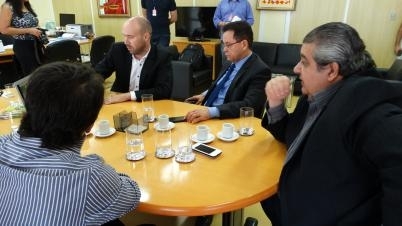 A obra abrange uma rea de cerca de 270 mil